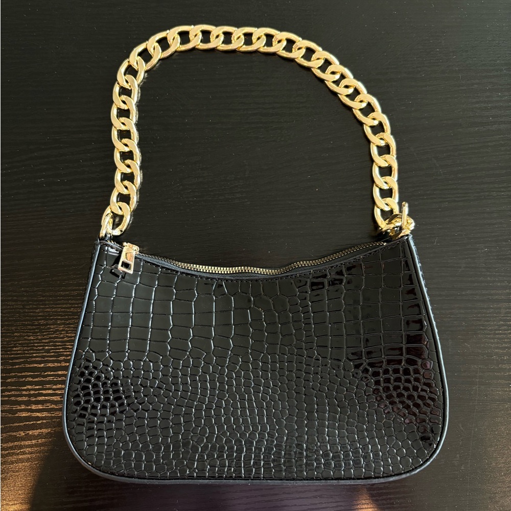 SHEIN Black Croc-Embossed Bag with Gold Chain